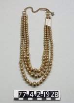 Necklace with CM ruler